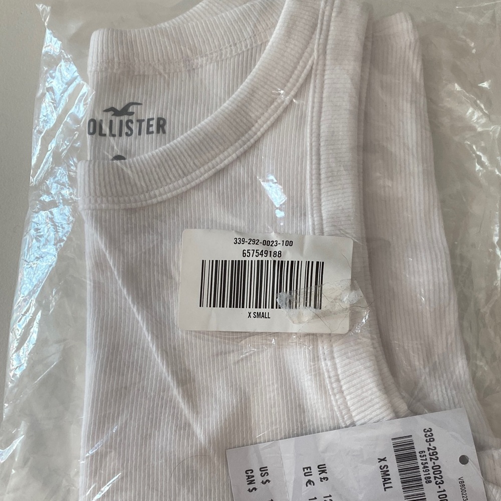 Hollister White Ribbed Tee
